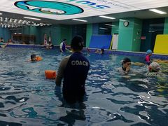 -Swim斯卫姆国际儿童游泳中心(红博中央公园店)