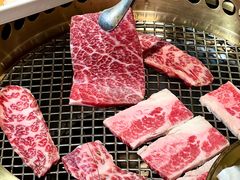 -铭牛烧肉·和牛海鲜自助(高新月牙湖店)