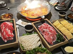 -湊湊火锅·茶憩(杭州湖滨银泰in77店)