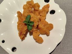 -左庭右院鲜牛肉火锅黑金店(陆家嘴中心店)