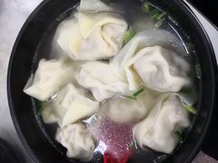 三鲜大馄饨-万寿斋(山阴路店)