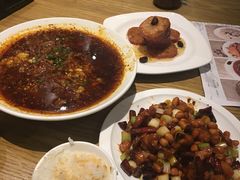 -峨嵋小镇·川菜(勒泰中心店)