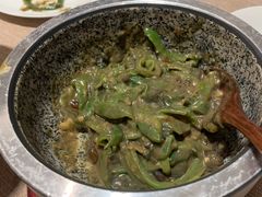 擂辣椒皮蛋-湘满甲·黄焖甲鱼创始者·湘菜·鲁菜(潘家园店)