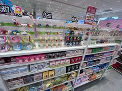 -名创优品(山东青岛华润万象城店)