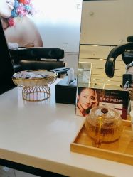 -罗亚帝造型·烫发染发
