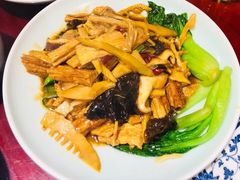 -窄巷子陕菜馆·地道陕西菜(粉巷店)
