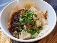 -手劲鱼丸馄饨铺(哈一百店)