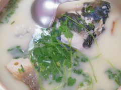 -天乐农家鱼头王(天目湖店)
