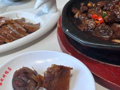 -梅利汴京烤鸭•开封豫菜地标店(东大街店)