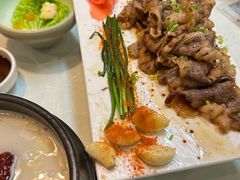 -益百岁牛尾汤(香山路店)
