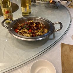 -鑫淼餐饮娱乐中心(江东街店)