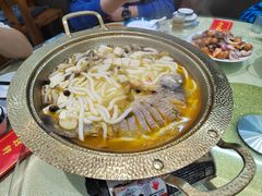 -鹤乡东北菜(崮山路店)