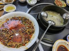 -南渝食府.墨脱石锅松茸鸡