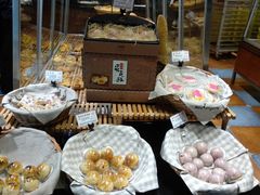 -苹果花园(南泉路店)