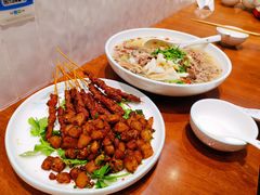 -犇逸·乐山跷脚牛肉·四川现炒(览海店)