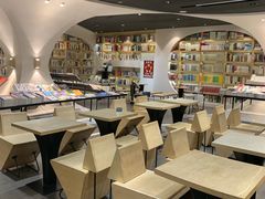 -钟书阁(珍园店)