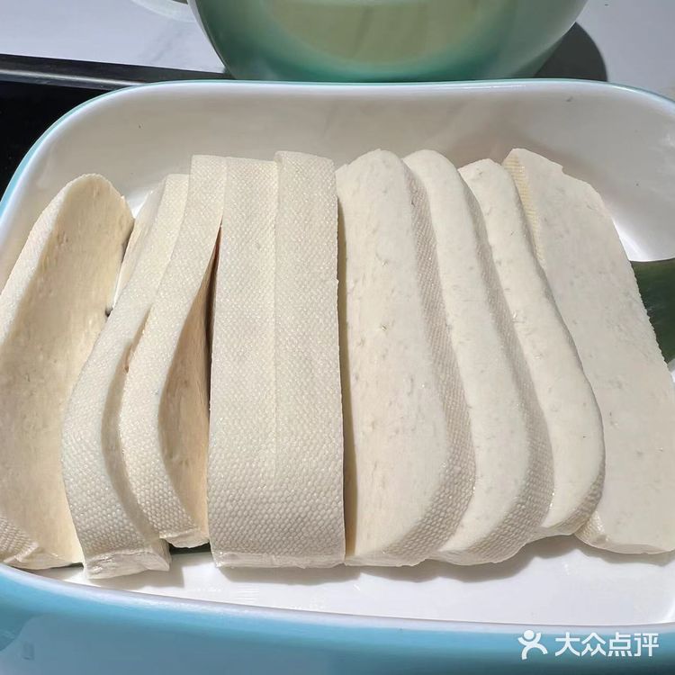 c罗的票没抢到，我吃个椰子鸡可以吧[发怒]