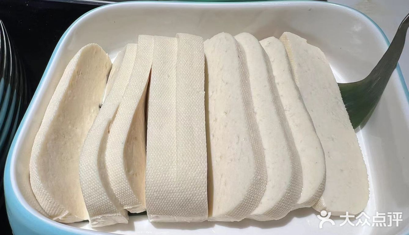 c罗的票没抢到，我吃个椰子鸡可以吧[发怒]