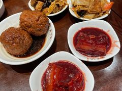 红烧狮子头-老半斋(福州路店)