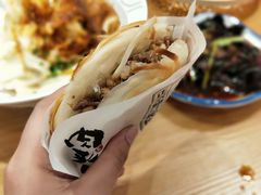 潼关肉夹馍-震山堂·手工劲面(仓山万达店)