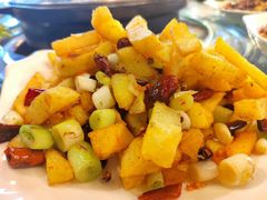 -菌海森林·非遗野生菌火锅(西山区滇池路摩根道店)