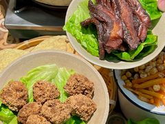 -顶上头•螺蛳粉火锅(德思勤复地星光店)