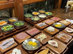 -银米·云南传统过桥米线(双廊黑金冠店)