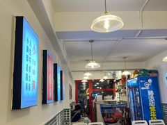 -捌贰虾蟹·江湖菜馆(江汉路店)