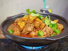 臭豆腐肥肠鸡煲-谢记上海大排档(长寿路店)