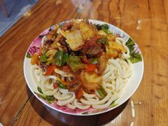 -艾尼巴億餐厅 Aini Bayi Restaurant(曲阳路店)