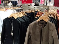 -优衣库(上海正大广场店)