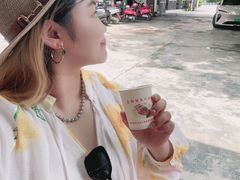 -姐妹四更烤猪店