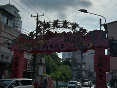 -溪岸路花鸟市场