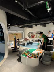 -MINI MARS KIDS CLUB亲子家庭中心(长宁天山店)
