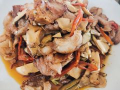 泡菜回锅肉-汪氏鱼馆