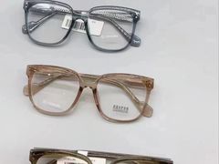 -爱视眸Eyeblling眼镜·依视路·蔡司镜片折扣店(百联南方商城购物中心)