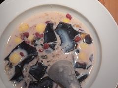 -RUXU入续糖水铺与包(卓悦中心店)