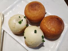 玉兰饼生煎包双拼-常盛香生煎·酸辣汤.无锡老字号玉兰饼(新生路店)