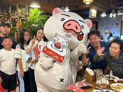 -Naughty Nuri’s Phuket