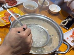 -养牛邓·潮汕牛肉海鲜自助火锅(广州店)