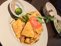 -大头虾越式风味餐厅(光明广场店)