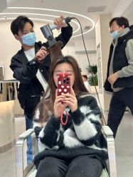 -PE SALON