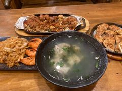 -老东镇啤酒屋海鲜加工·蒸汽海鲜·海鲜烧烤(台东店)