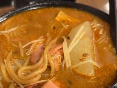 -肥汁米蘭香港米线(定西路店)