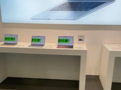 -Apple授权专营店(宝山万达店)