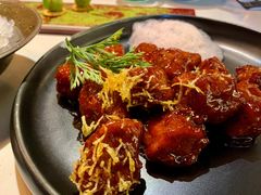红酒泡沫牛仔粒-荟廷·晶萃(陆家嘴尚悦湾店)