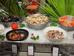 -海口绿发希尔顿酒店-田园汇自助餐·三文鱼·海鲜