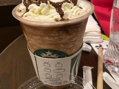 -星巴克臻选(南京金茂览秀城店)