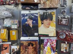 -Love Star追星馆(上海静安大悦城店)