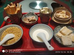 -九十九顶毡房(阜石路店)